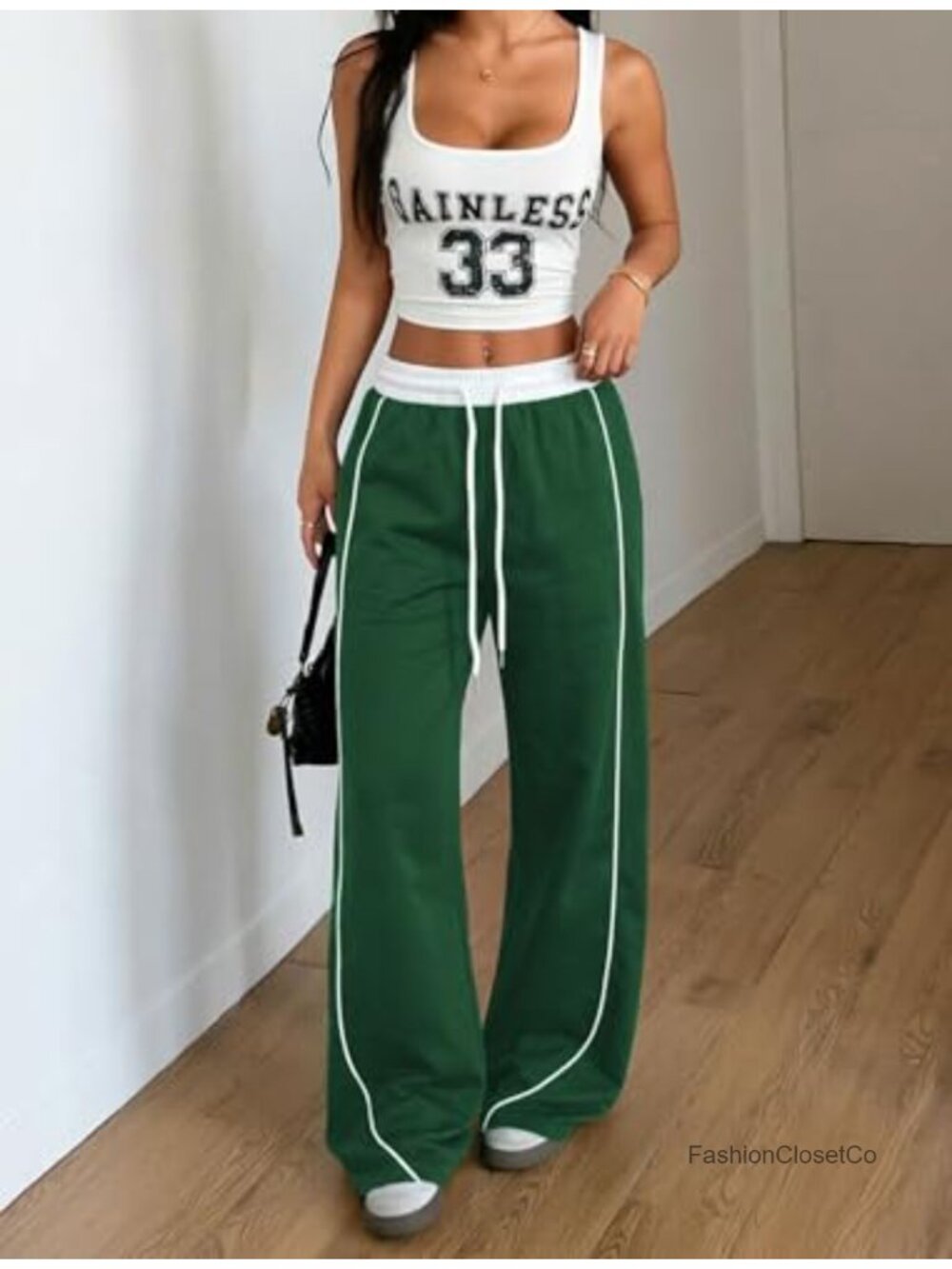 Y2K Wide Leg Parachute Cargo Sweatpants with Pockets - Picture 5 of 6